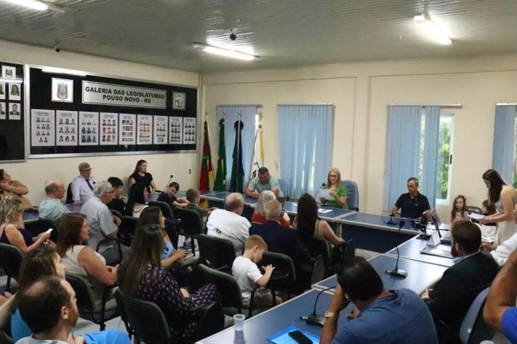 LEGISLATURA 2025/2028: Vereadores eleitos são empossados. Vereadora Neiva Maria Zanatta Bianchini é eleita para presidir biênio 2025/2026
